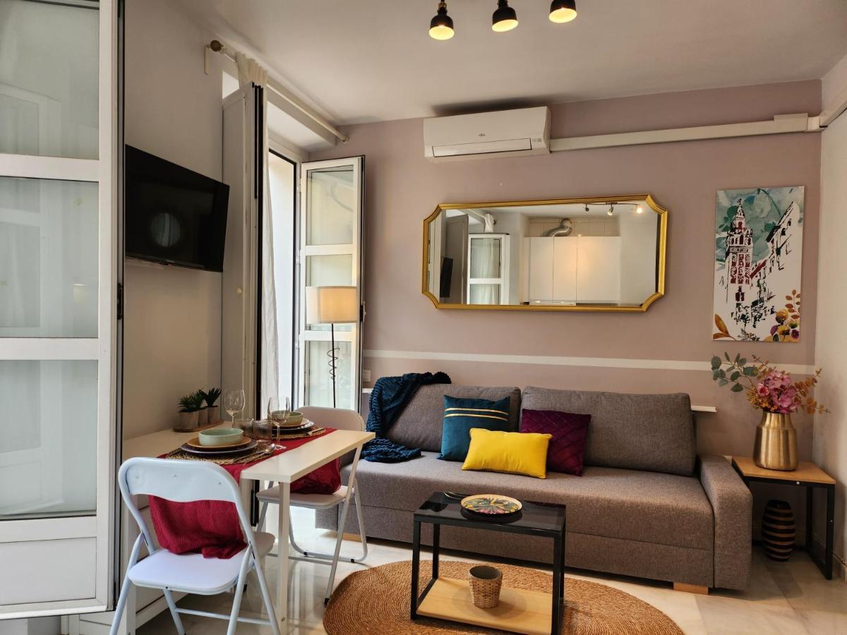 Lovely Center Apartments - Balcony Lux Sol Севилья Экстерьер фото