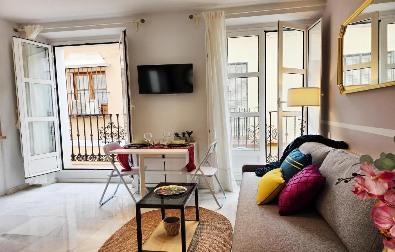 Lovely Center Apartments - Balcony Lux Sol Севилья Экстерьер фото