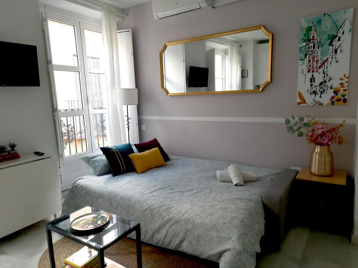 Lovely Center Apartments - Balcony Lux Sol Севилья Экстерьер фото