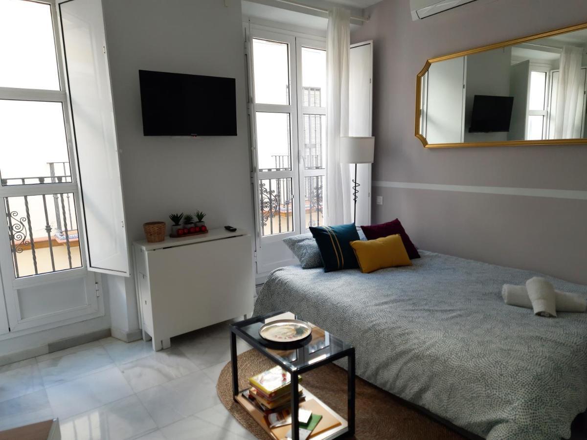 Lovely Center Apartments - Balcony Lux Sol Севилья Экстерьер фото