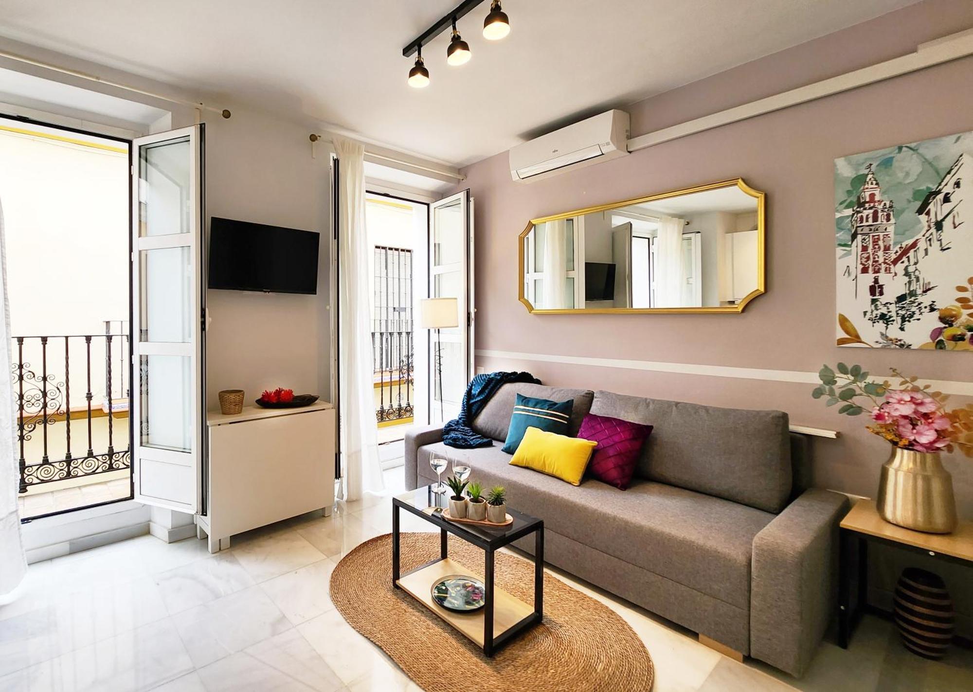 Lovely Center Apartments - Balcony Lux Sol Севилья Экстерьер фото